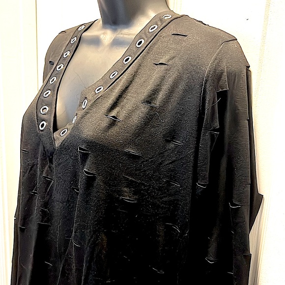 NWOT 💋 BLACK & SILVER RIVET EMBELLISHED V-NECK CUT-OUT GRUNGE PUNK TOP Women XXL - Picture 6 of 7